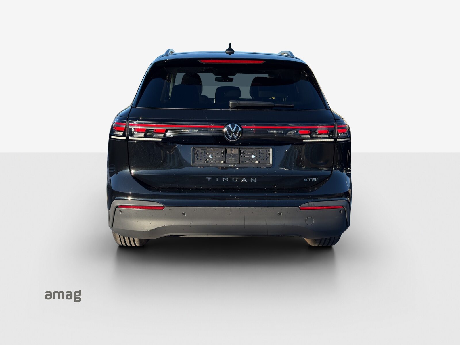 VW Tiguan UNITED, Benzin, Occasion / Gebraucht, Automatik - 4