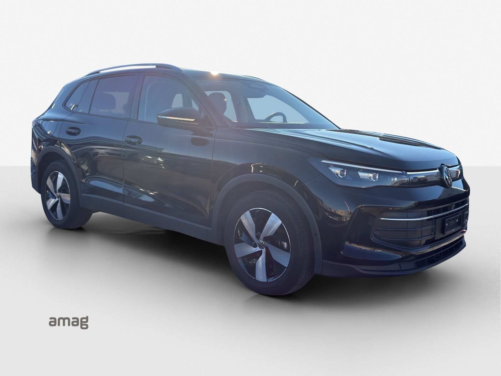 VW Tiguan UNITED, Benzin, Occasion / Gebraucht, Automatik - 6