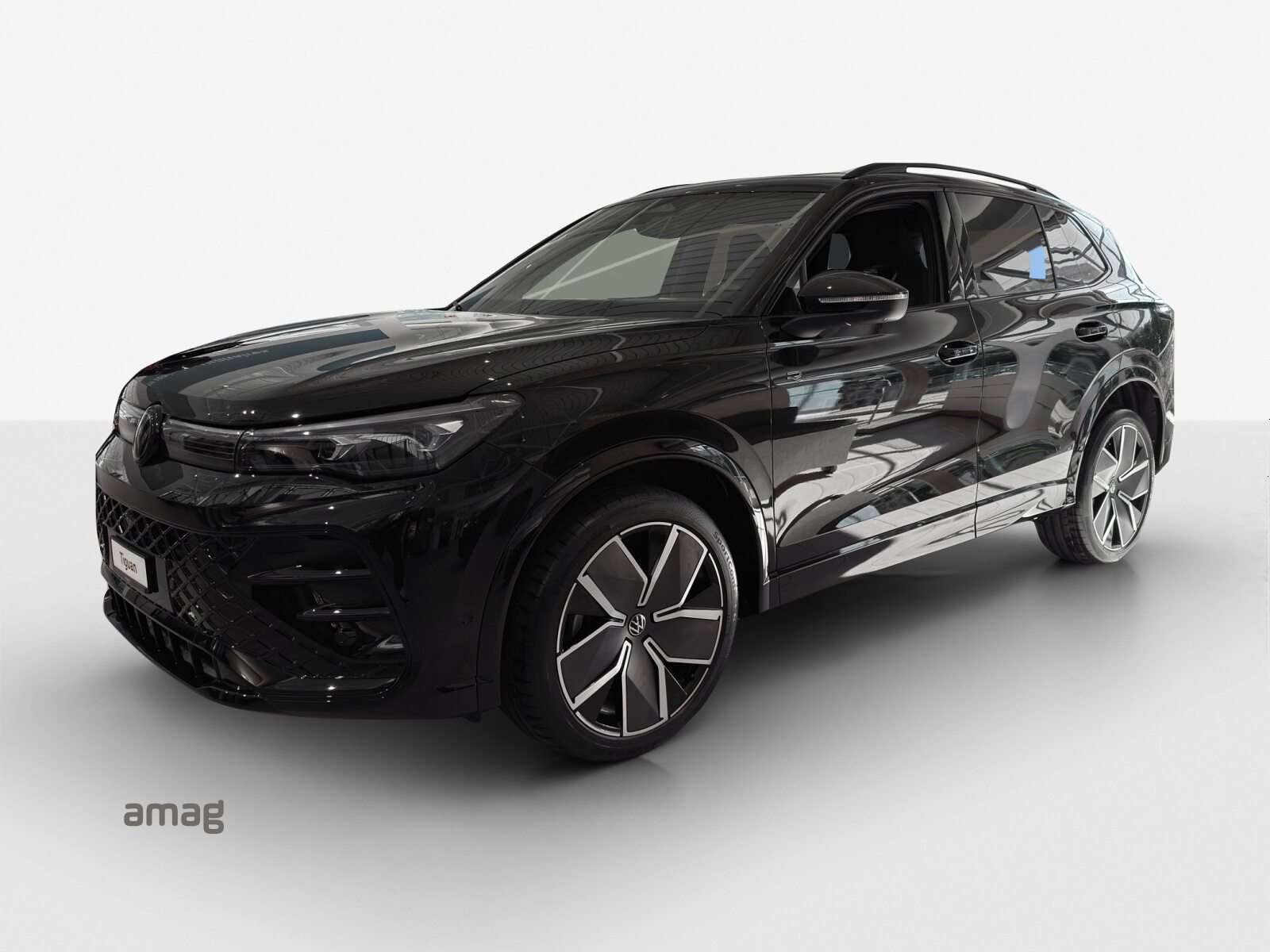VW Tiguan R-Line