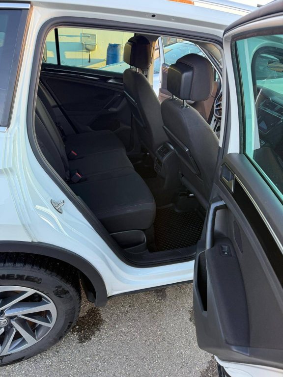 VW TIGUAN 2.0 TDI SCR Sound DSG, Diesel, Second hand / Used, Automatic - 4