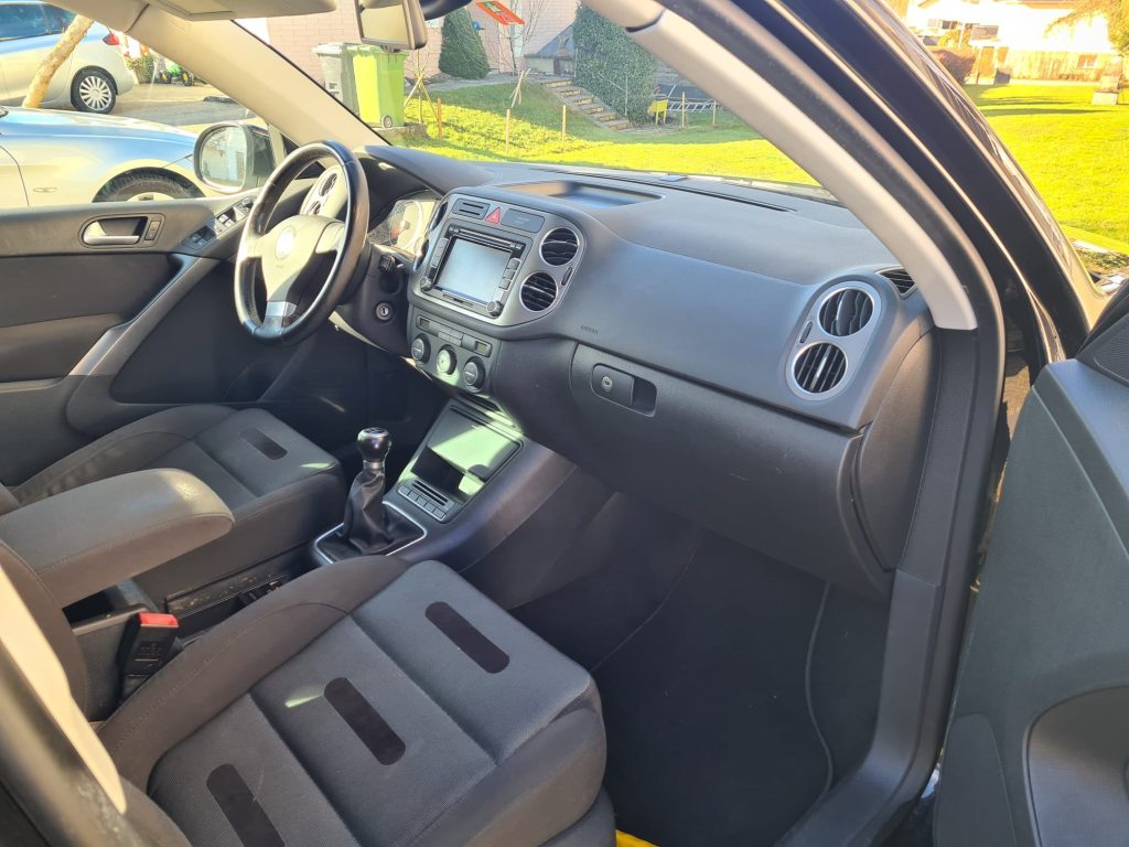 VW TIGUAN 1.4 TSI 150 Trend & Fun, Benzin, Occasion / Gebraucht, Handschaltung - 2