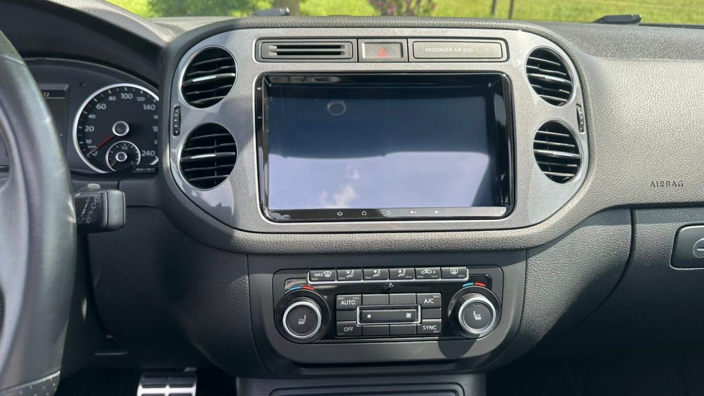 VW TIGUAN 2.0 TSI 210 Sport & Style DSG, Petrol, Second hand / Used, Automatic - 6