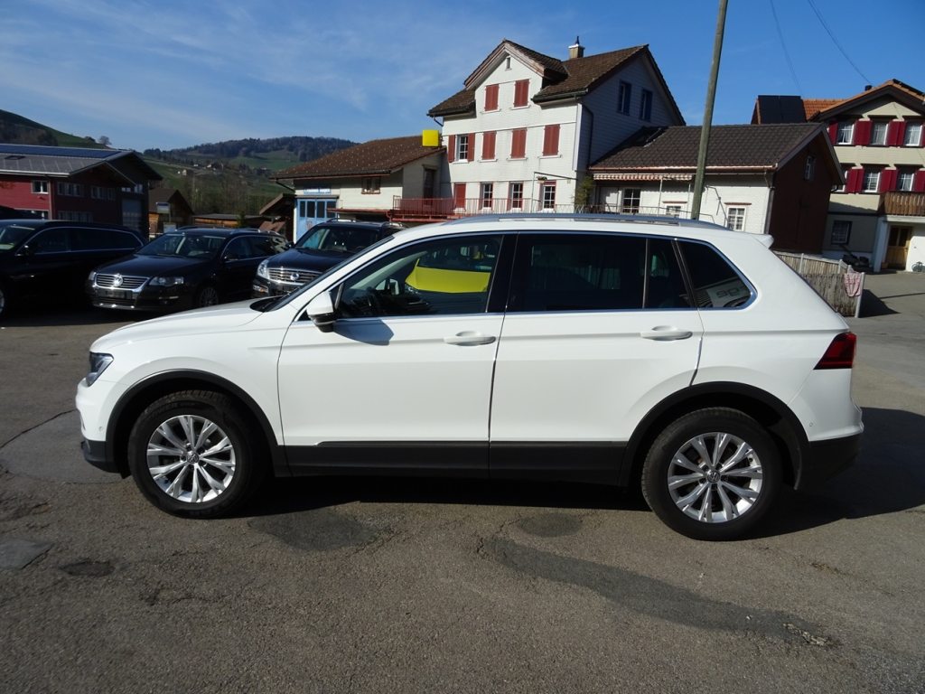 VW TIGUAN 2.0 TSI Comfortline DSG, Petrol, Second hand / Used, Automatic - 4