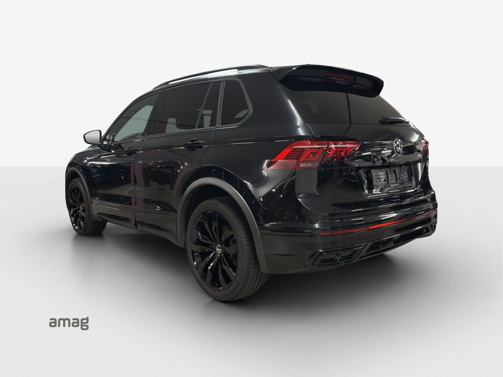 VW Tiguan R-Line, Benzin, Occasion, Automatik - 3