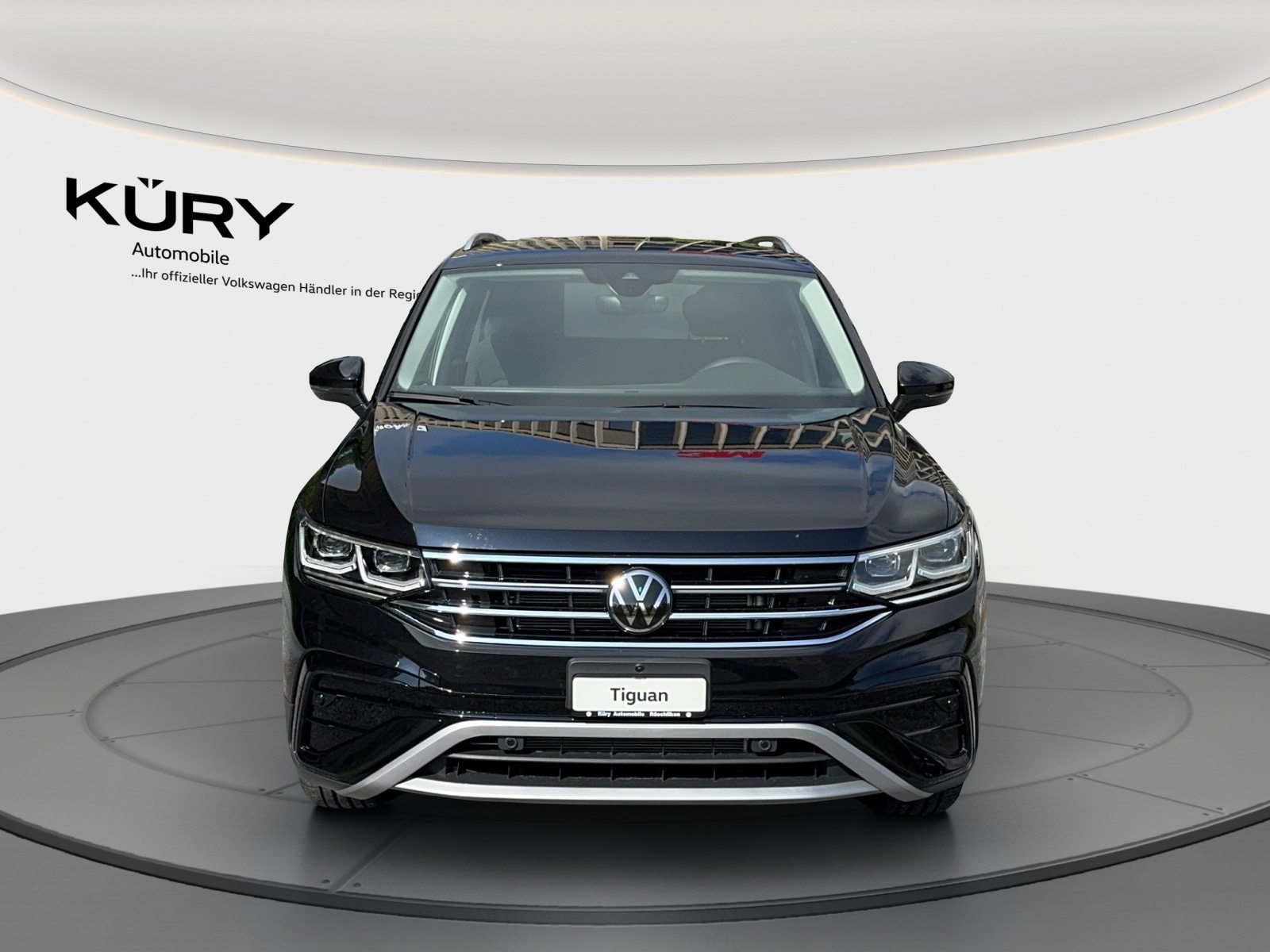 VW Tiguan Allspace Elegance, Petrol, Ex-demonstrator, Automatic - 2