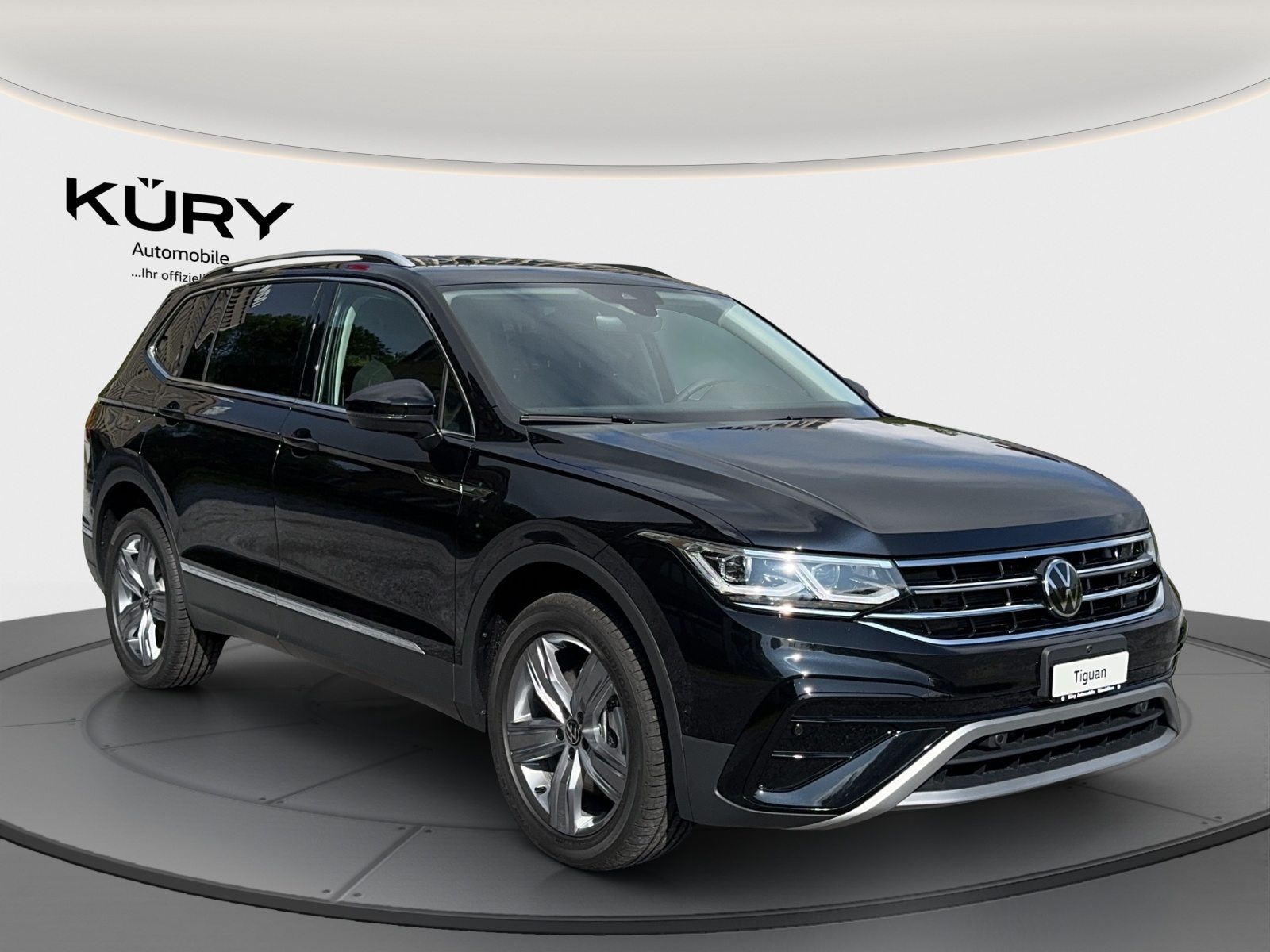 VW Tiguan Allspace Elegance, Petrol, Ex-demonstrator, Automatic - 3