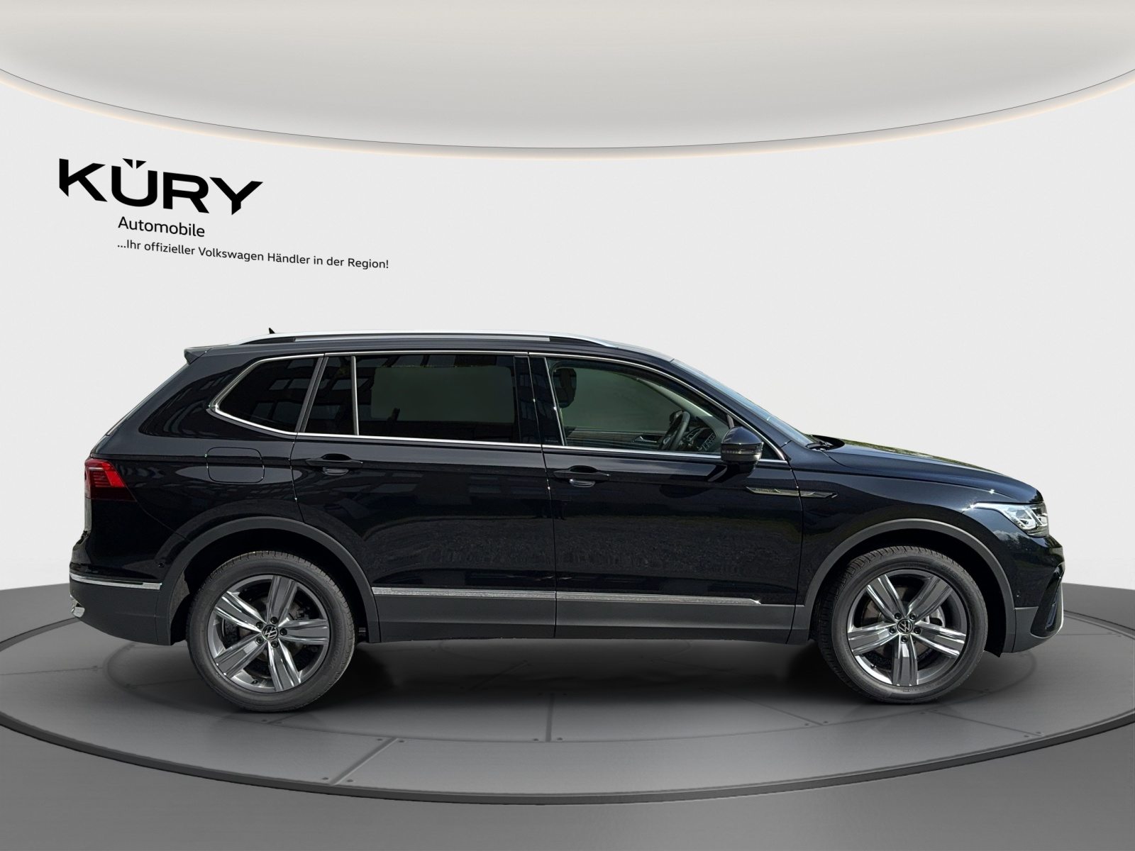 VW Tiguan Allspace Elegance, Petrol, Ex-demonstrator, Automatic - 4