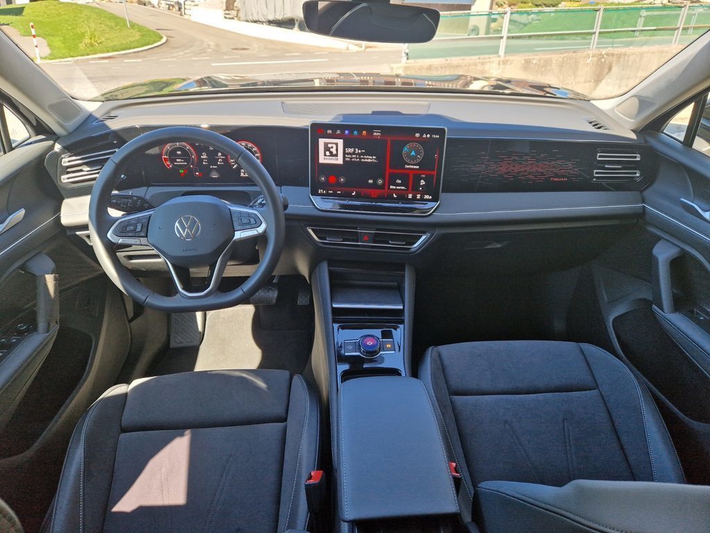 VW Tiguan 2.0 TDI SCR Elegance DSG 4motion, Diesel, Auto dimostrativa, Automatico - 4