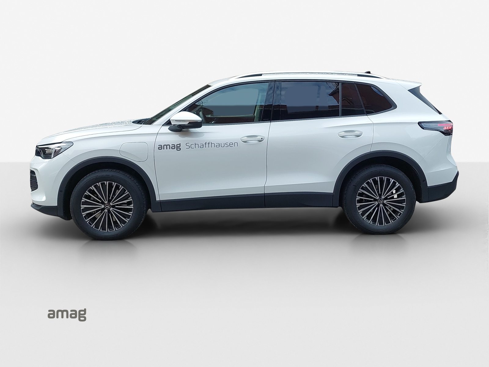 VW Tiguan Life, Full-Hybrid Petrol/Electric, Ex-demonstrator, Automatic - 2