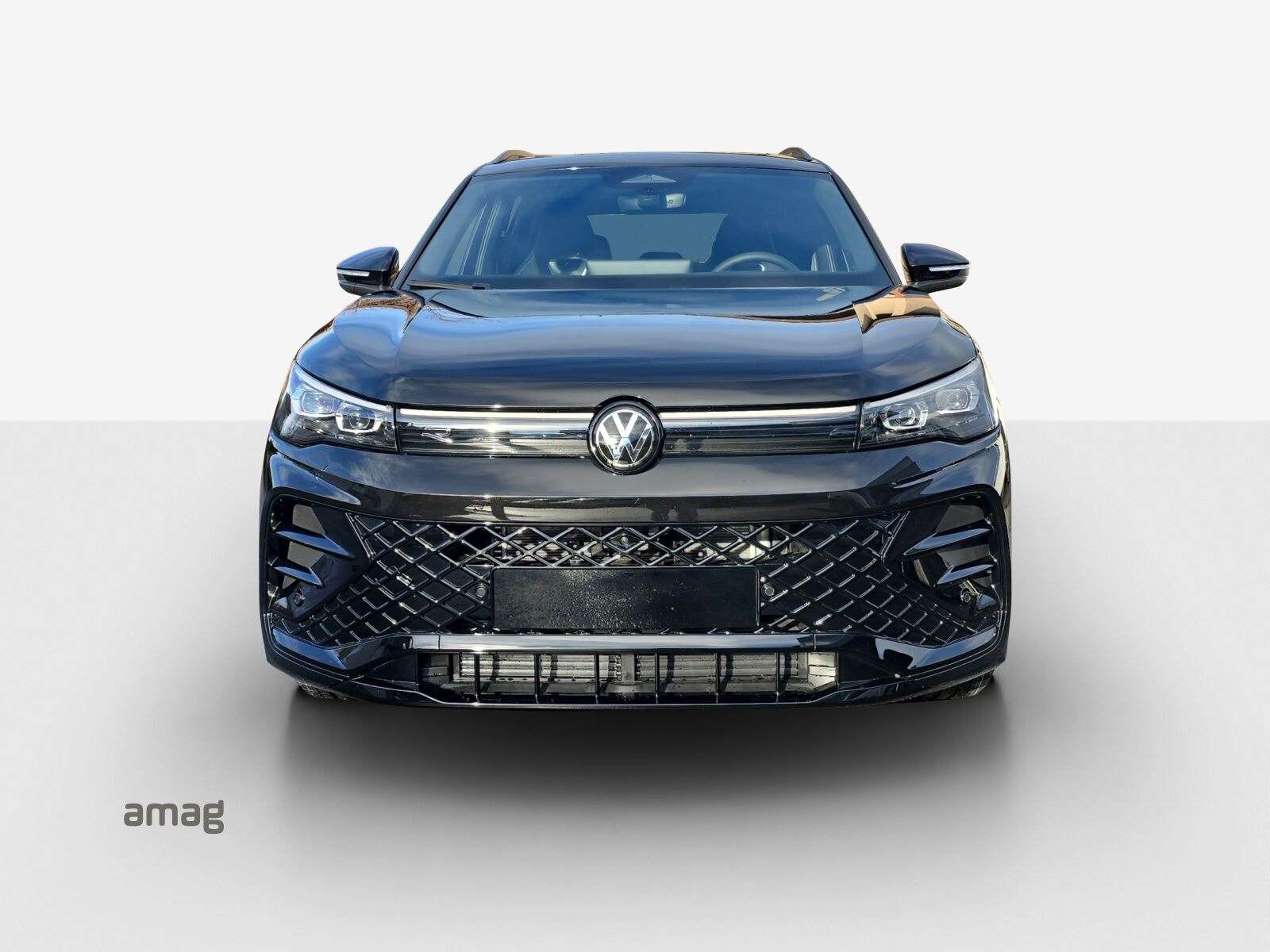 VW Tiguan R-Line, Essence, Voiture de démonstration, Automatique - 7