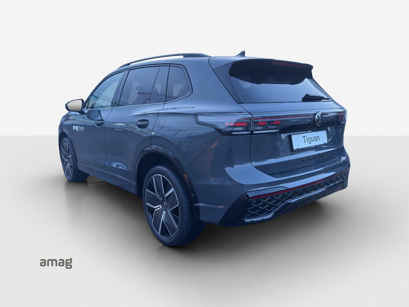 VW Tiguan R-Line, Petrol, Ex-demonstrator, Automatic - 3