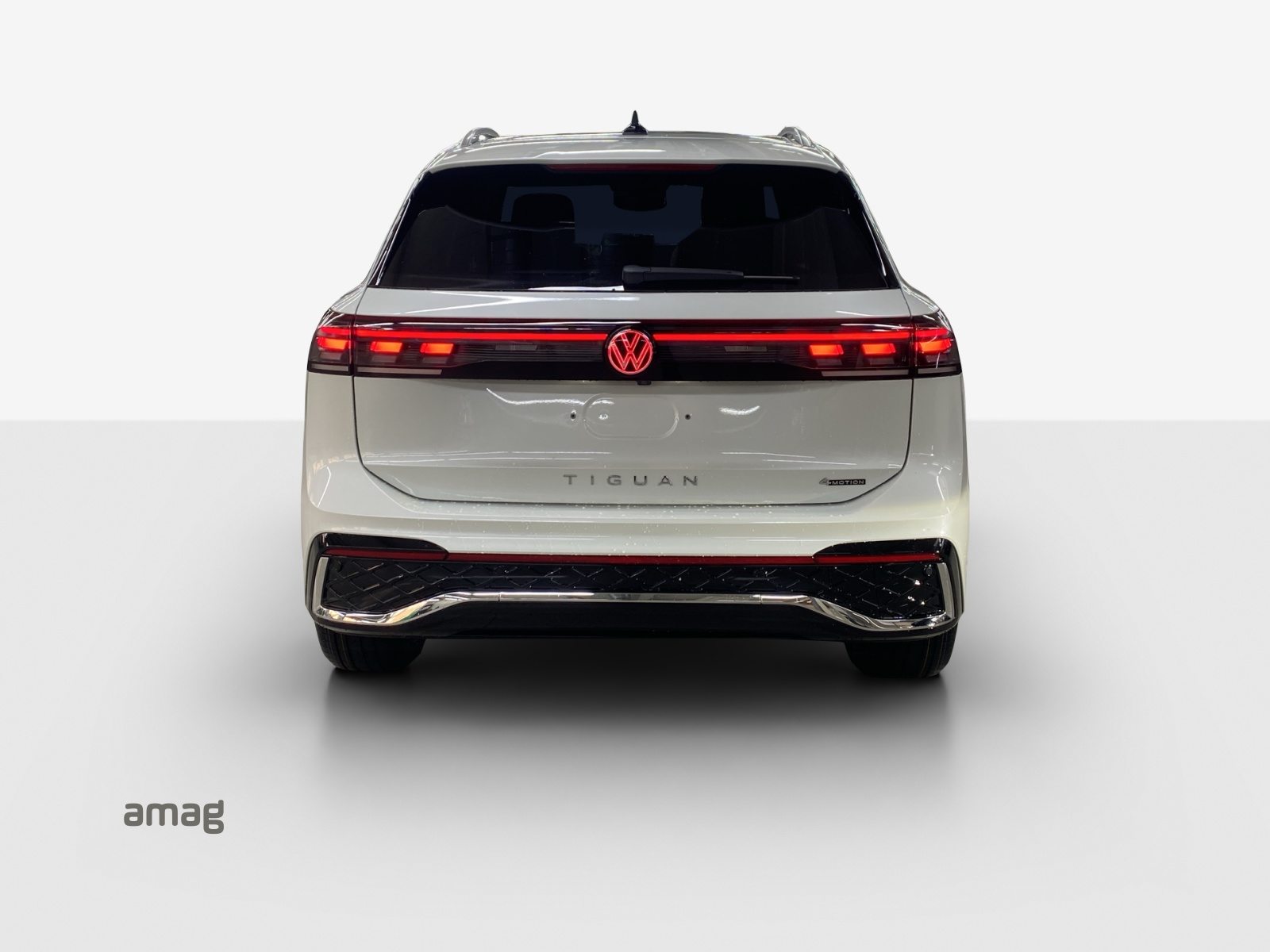 VW Tiguan R-Line, Essence, Voiture de démonstration, Automatique - 4
