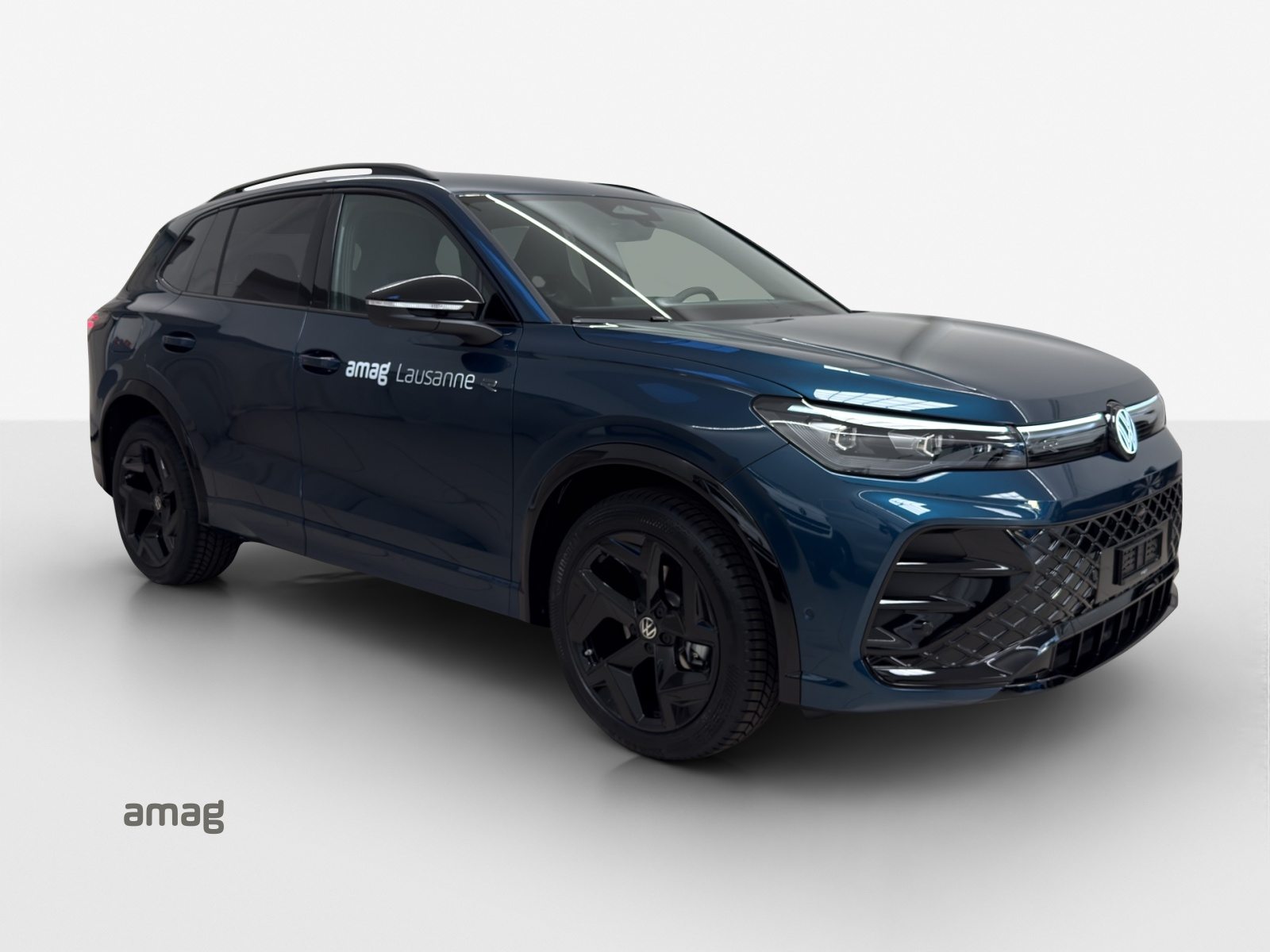 VW Tiguan R-Line, Essence, Voiture de démonstration, Automatique - 6