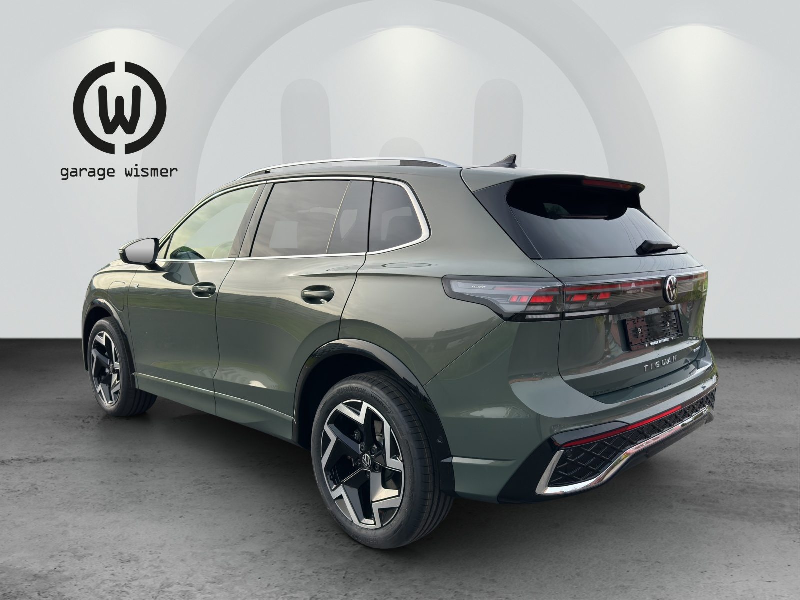 VW Tiguan R-Line, Voll-Hybrid Benzin/Elektro, Vorführwagen, Automatik - 3