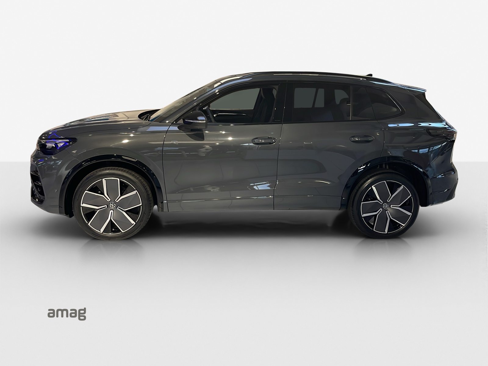 VW Tiguan R-Line, Benzin, Vorführwagen, Automatik - 2