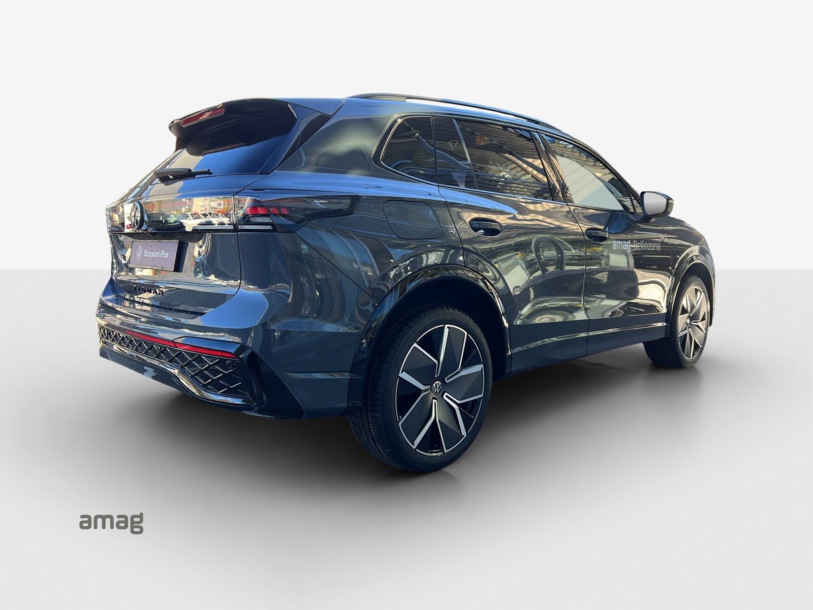 VW Tiguan R-Line, Benzin, Vorführwagen, Automatik - 5