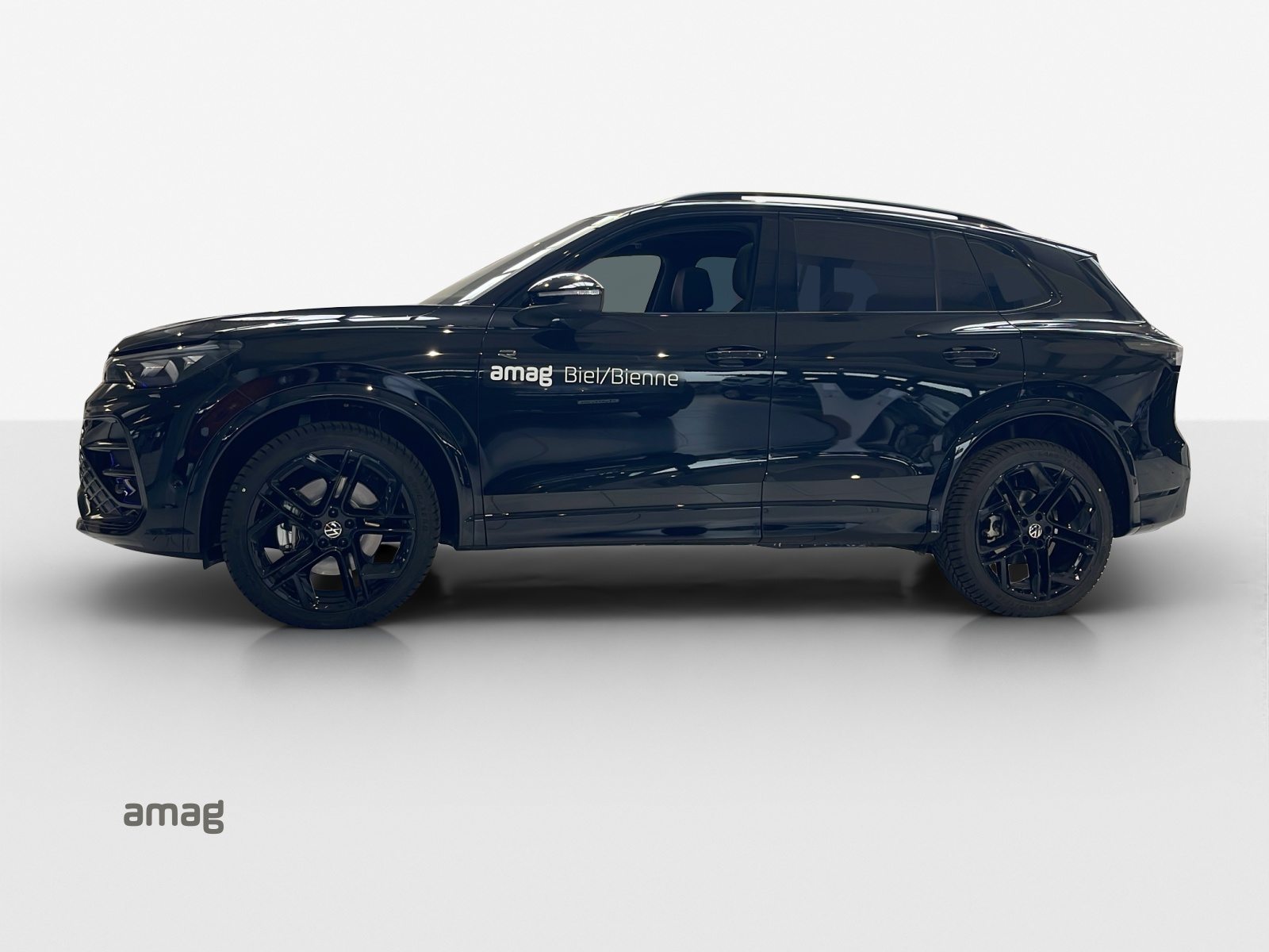 VW Tiguan R-Line, Benzin, Vorführwagen, Automatik - 2