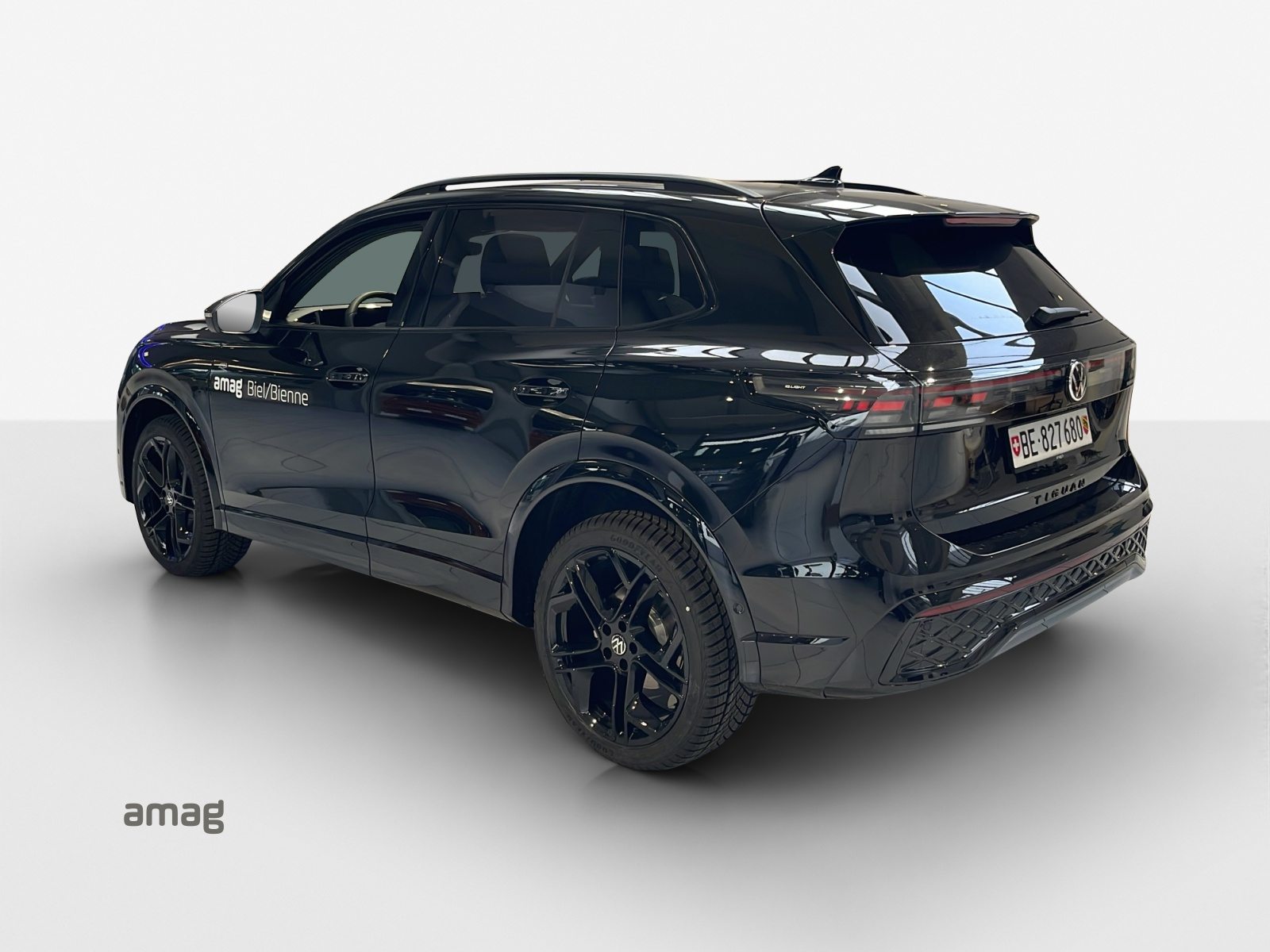 VW Tiguan R-Line, Benzin, Vorführwagen, Automatik - 3