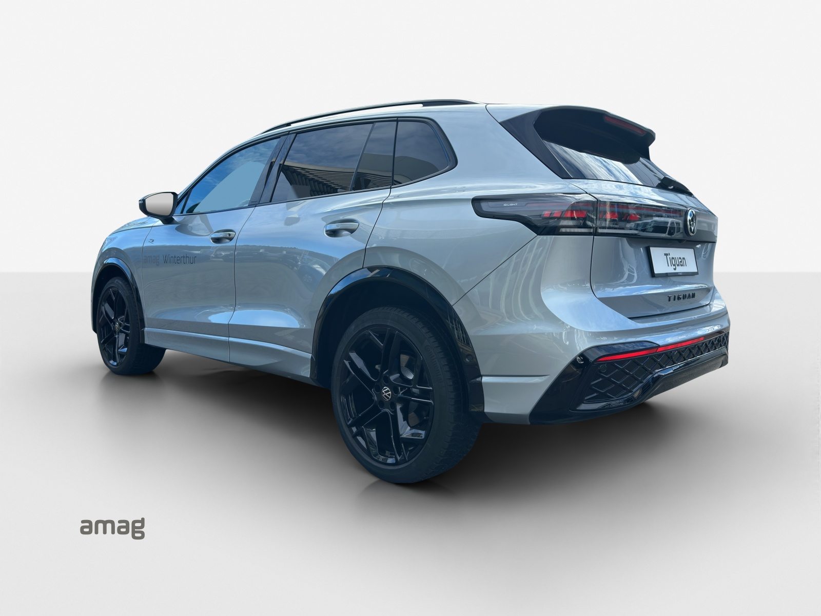 VW Tiguan R-Line, Essence, Voiture de démonstration, Automatique - 3