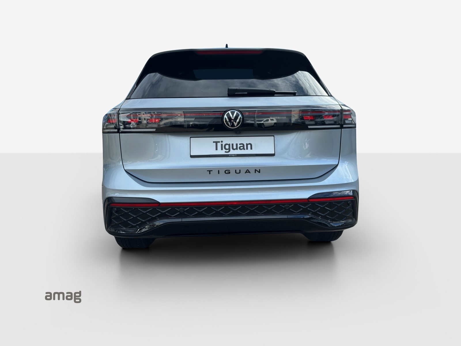 VW Tiguan R-Line, Essence, Voiture de démonstration, Automatique - 4