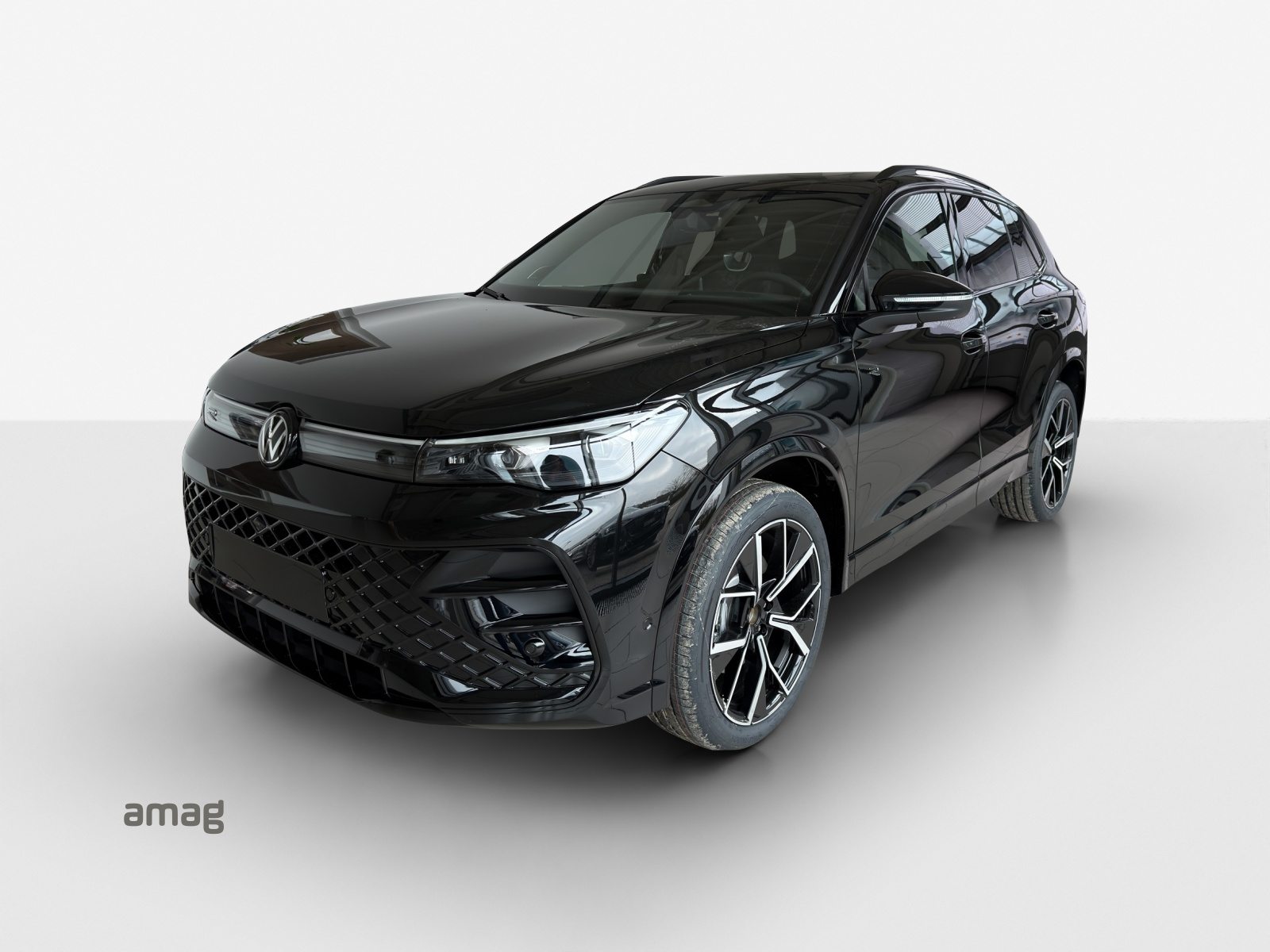 VW Tiguan R-Line