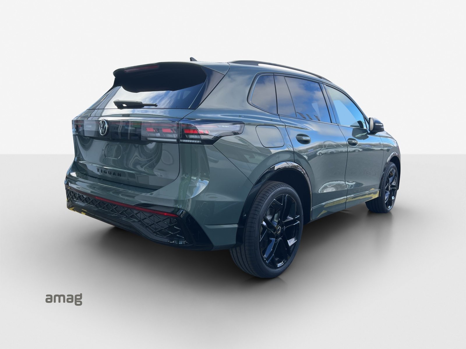 VW Tiguan R-Line, Voll-Hybrid Benzin/Elektro, Vorführwagen, Automatik - 5