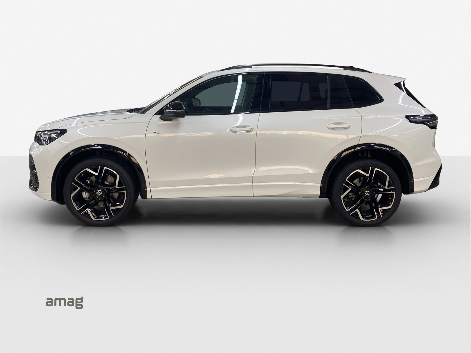 VW Tiguan R-Line, Benzin, Vorführwagen, Automatik - 2