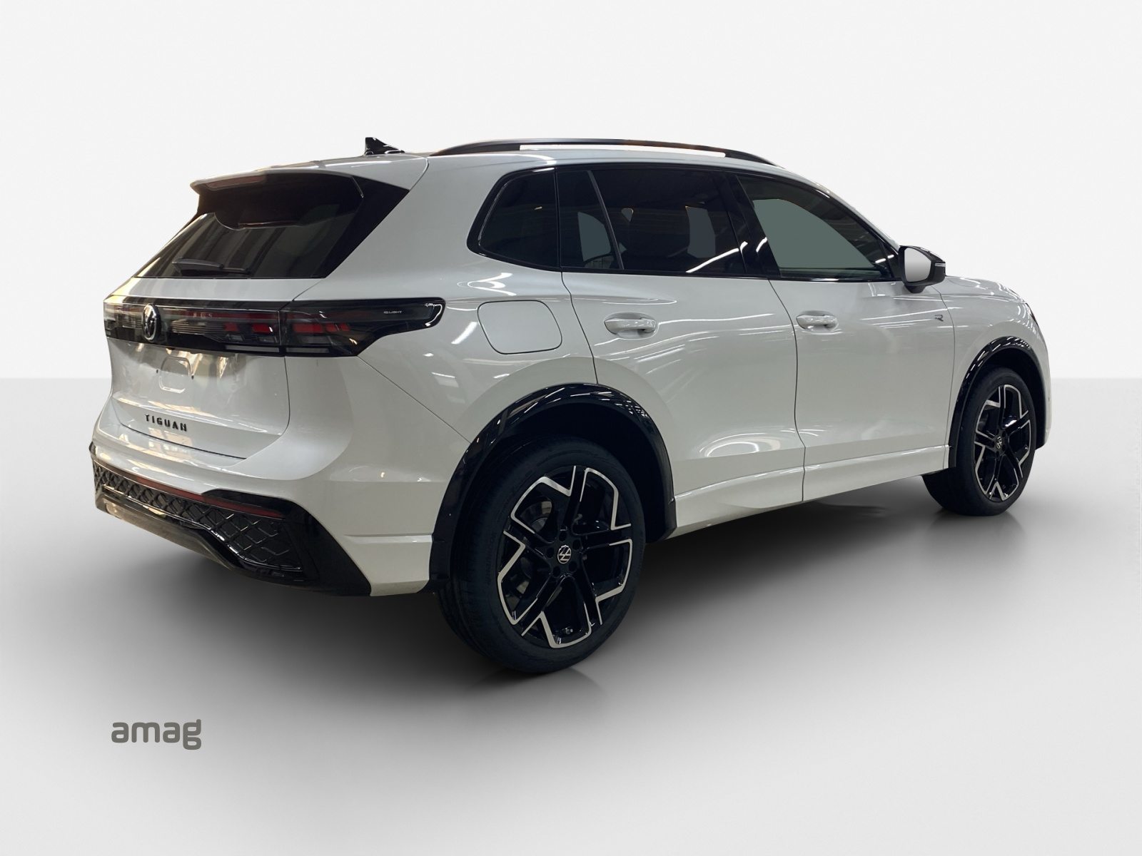 VW Tiguan R-Line, Benzin, Vorführwagen, Automatik - 5