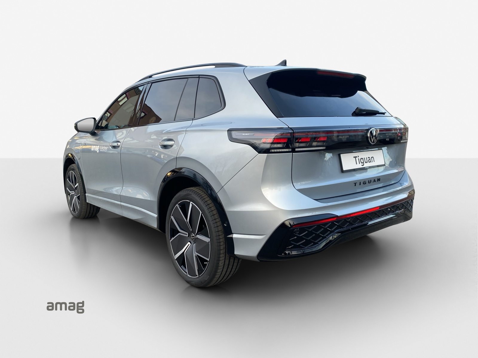 VW Tiguan R-Line UNITED, Voll-Hybrid Benzin/Elektro, Vorführwagen, Automatik - 3