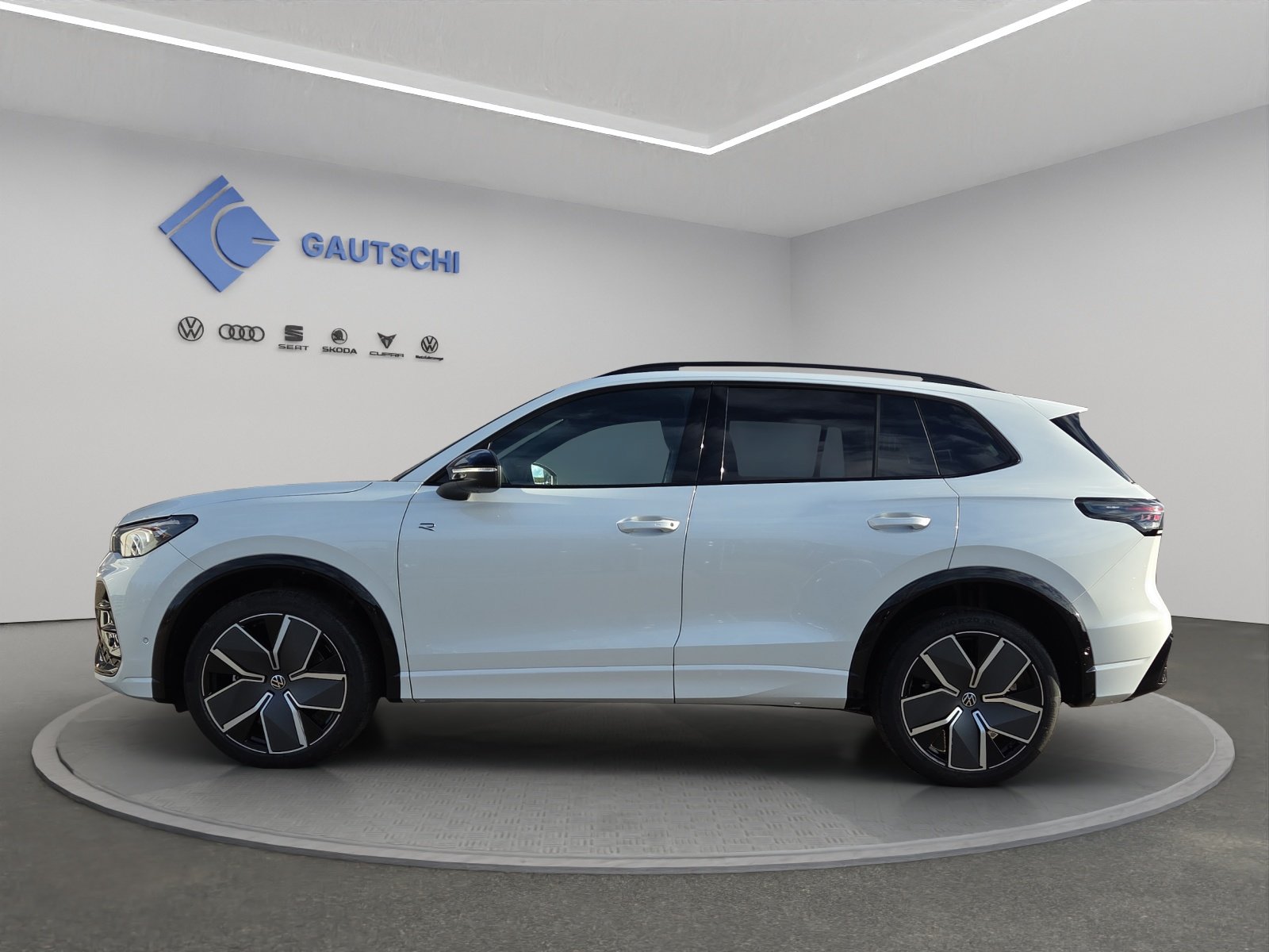 VW Tiguan 2.0 TSI DSG R-Line 4Motion, Essence, Voiture de démonstration, Automatique - 2