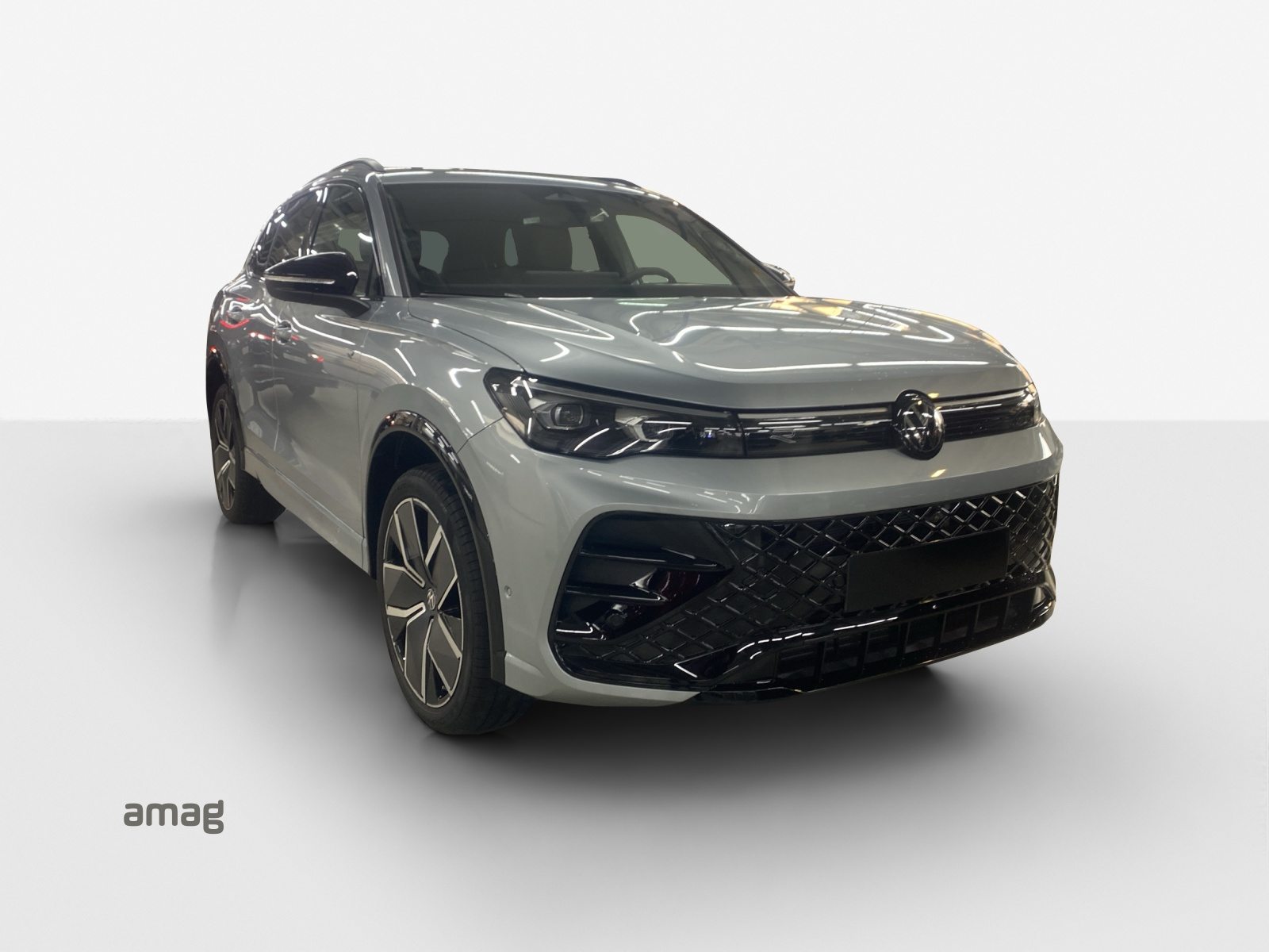 VW Tiguan R-Line, Diesel, Ex-demonstrator, Automatic - 6