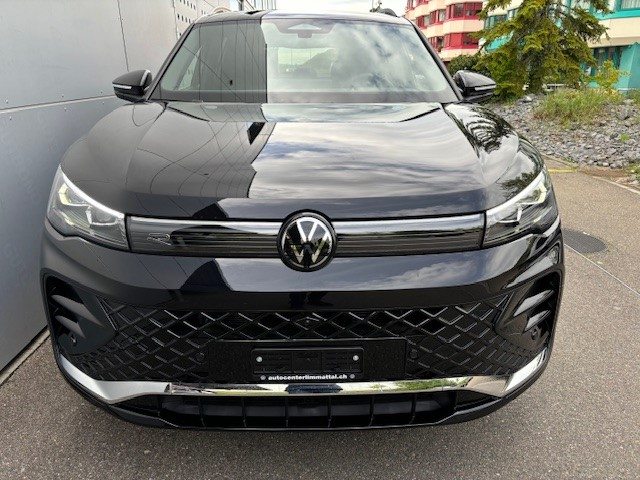 VW Tiguan R-Line, Diesel, Ex-demonstrator, Automatic - 3
