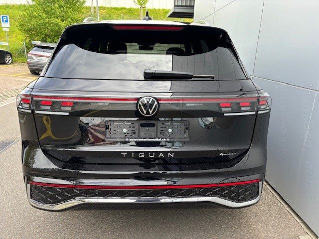 VW Tiguan R-Line, Diesel, Ex-demonstrator, Automatic - 5