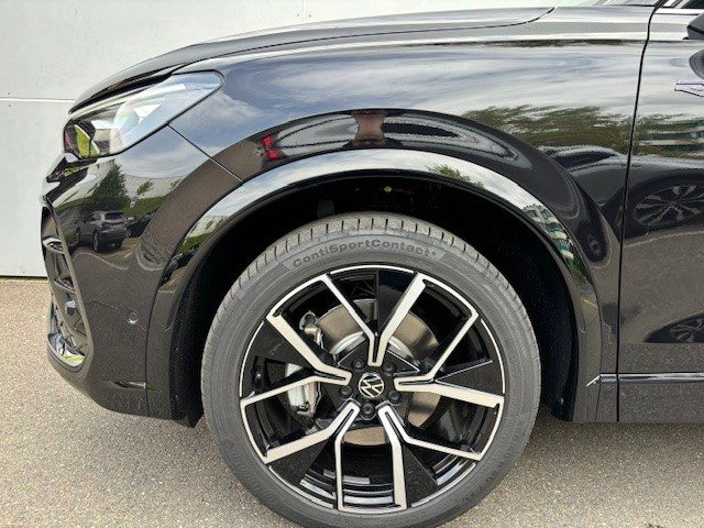 VW Tiguan R-Line, Diesel, Ex-demonstrator, Automatic - 7