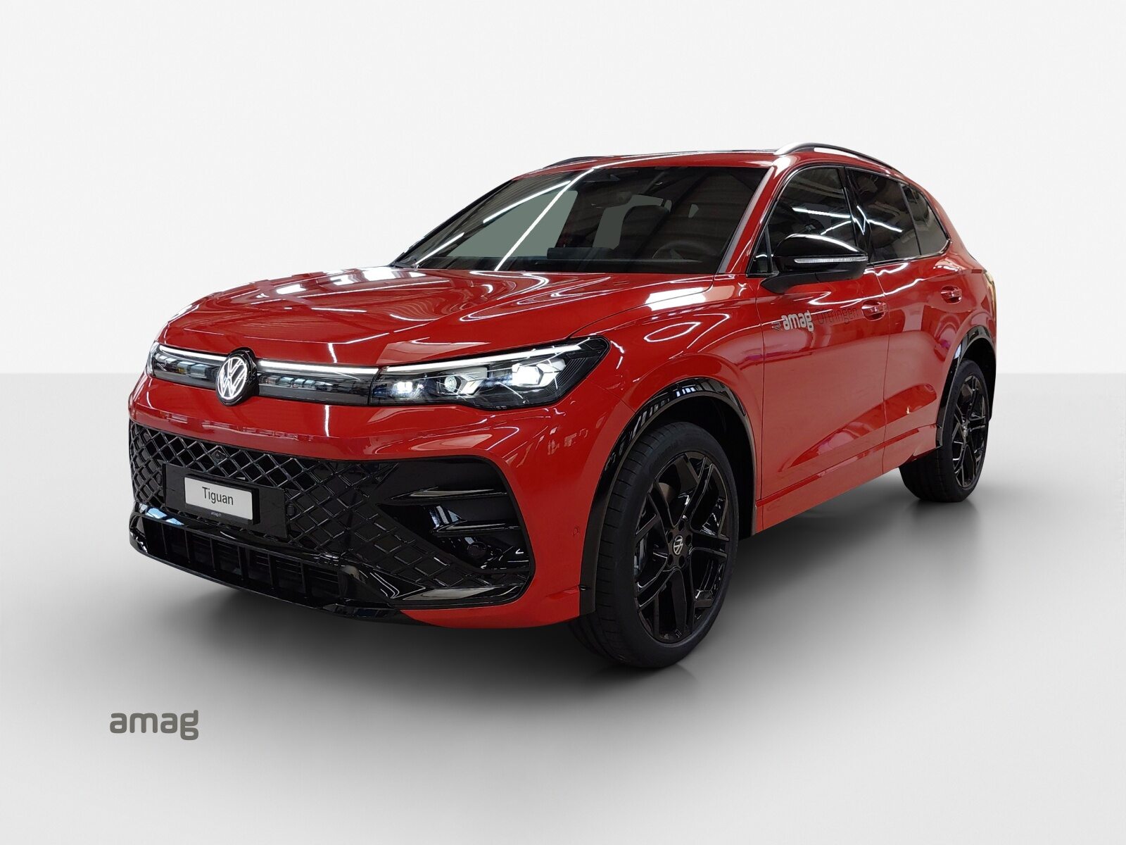 VW Tiguan R-Line Plus