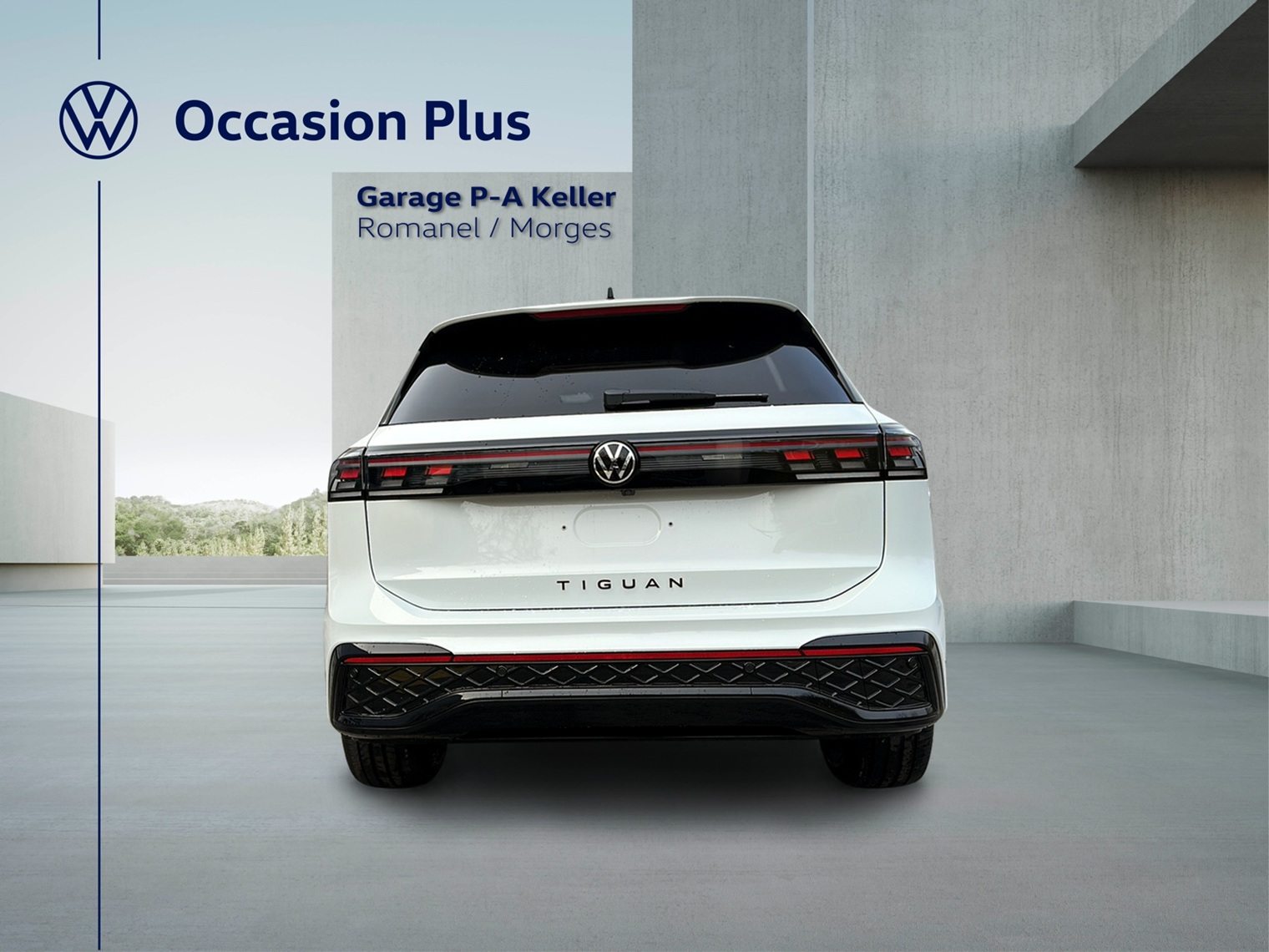 VW Tiguan R-Line, Hybride Intégral Essence/Électricité, Voiture de démonstration, Automatique - 4