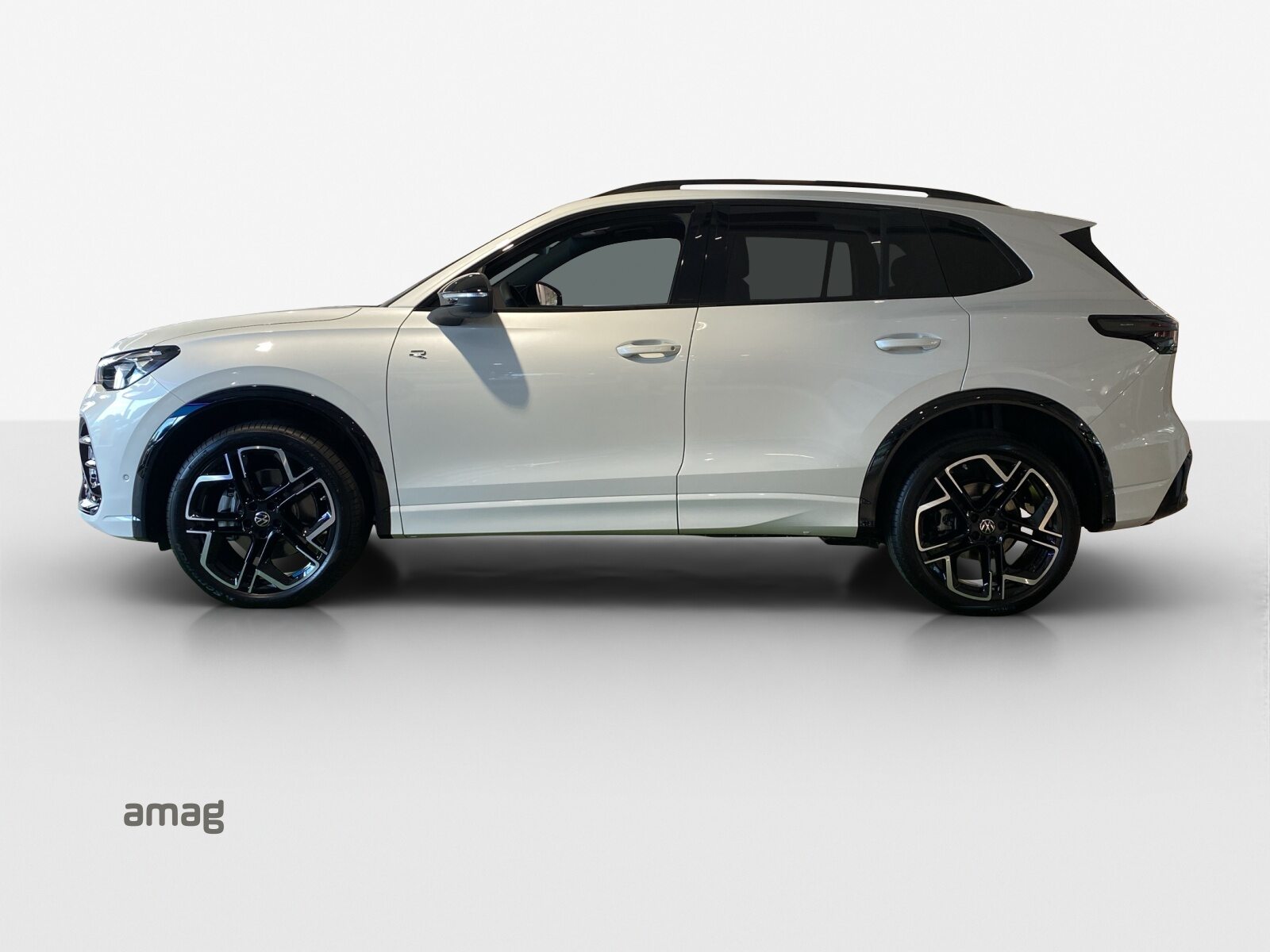 VW Tiguan R-Line UNITED, Petrol, Ex-demonstrator, Automatic - 2