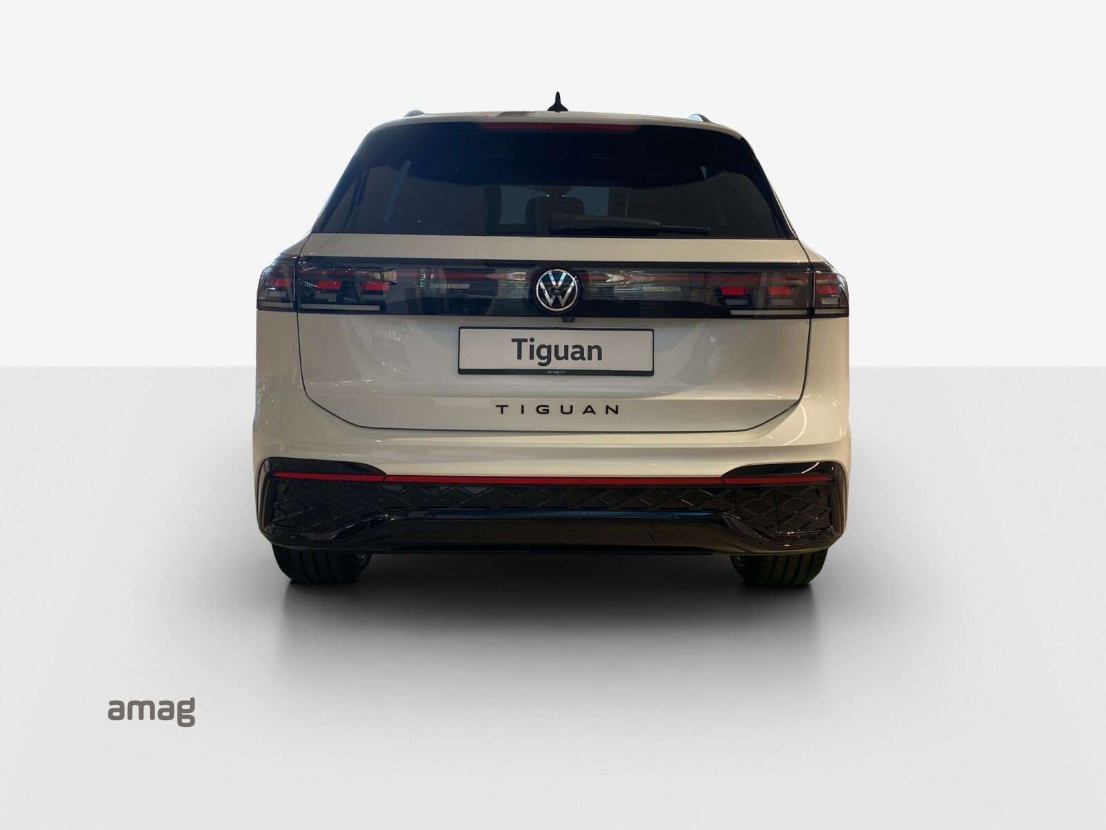 VW Tiguan R-Line UNITED, Petrol, Ex-demonstrator, Automatic - 4