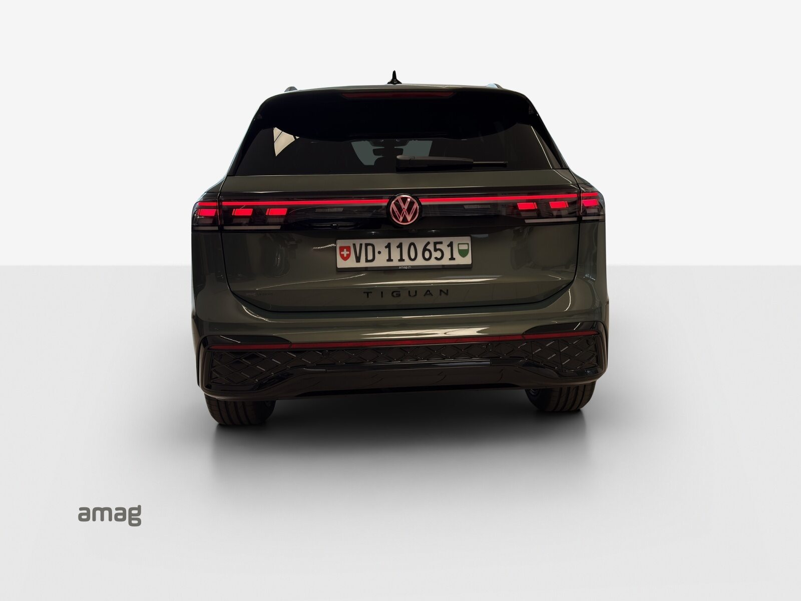 VW Tiguan R-Line UNITED, Hybride Integrale Benzina/Elettrica, Auto dimostrativa, Automatico - 4