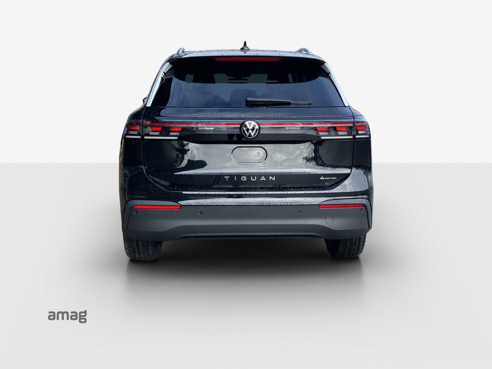 VW Tiguan UNITED, Essence, Automatique - 4