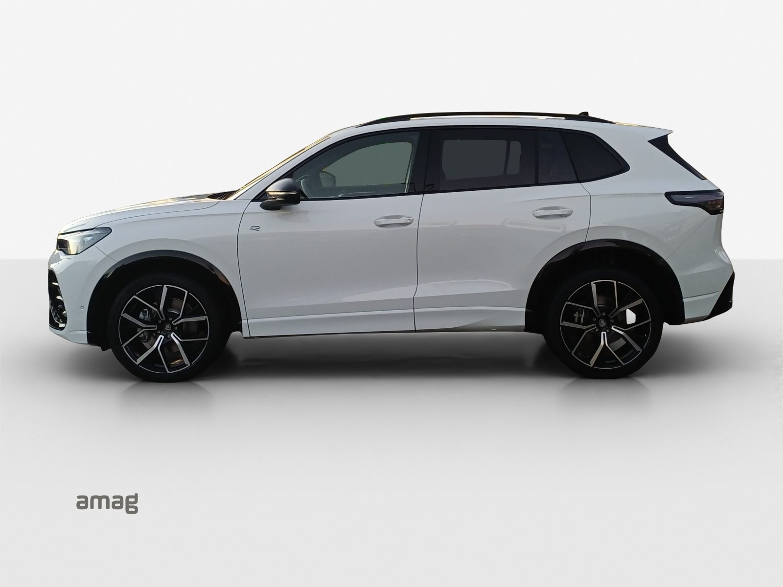 VW Tiguan R-Line, Petrol, New car, Automatic - 2