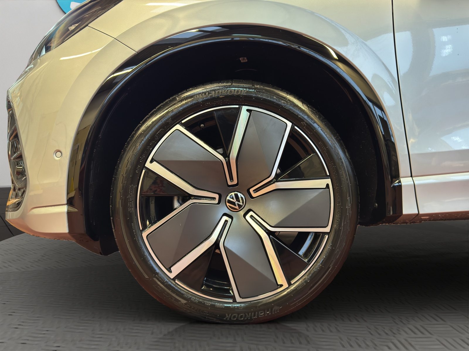 VW Tiguan R-Line, Benzin, Neuwagen, Automat - 7