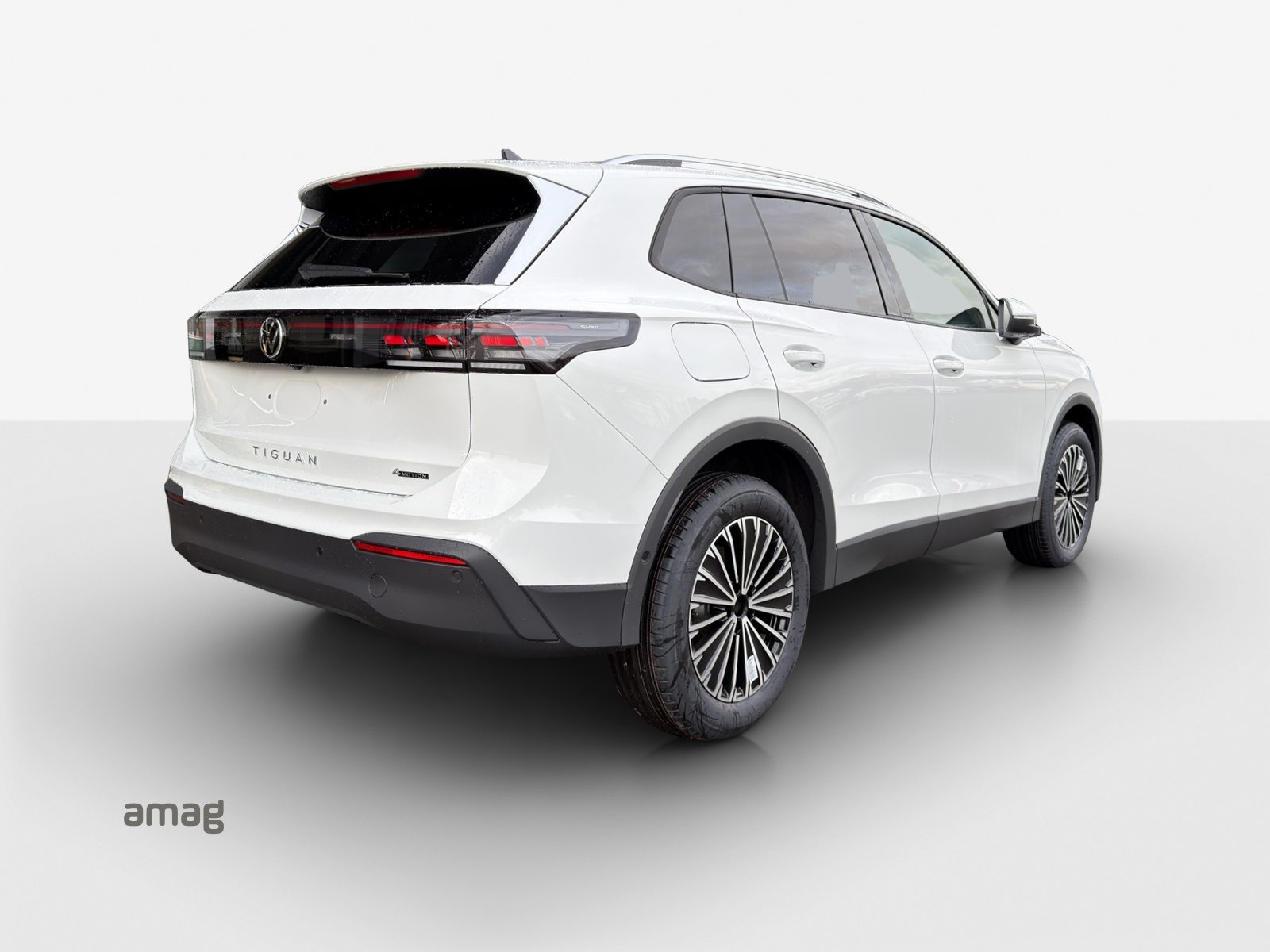 VW Tiguan UNITED, Petrol, New car, Automatic - 5