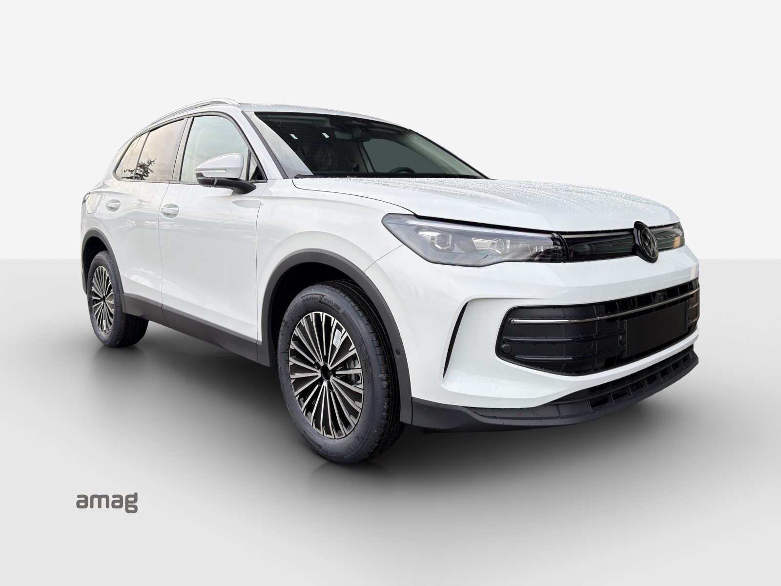 VW Tiguan UNITED, Petrol, New car, Automatic - 6