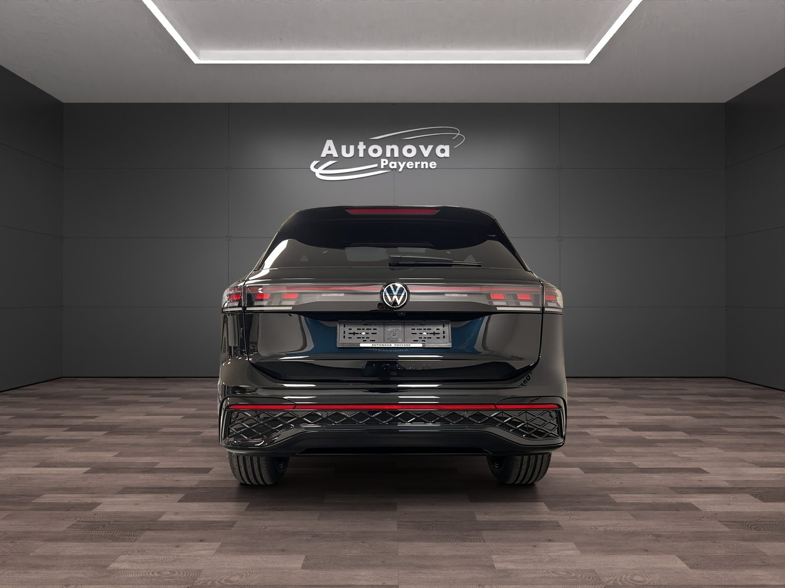 VW Tiguan R-Line, Voll-Hybrid Benzin/Elektro, Neuwagen, Automat - 5