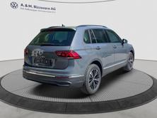 VW Tiguan Life, Petrol, Second hand / Used, Automatic - 5