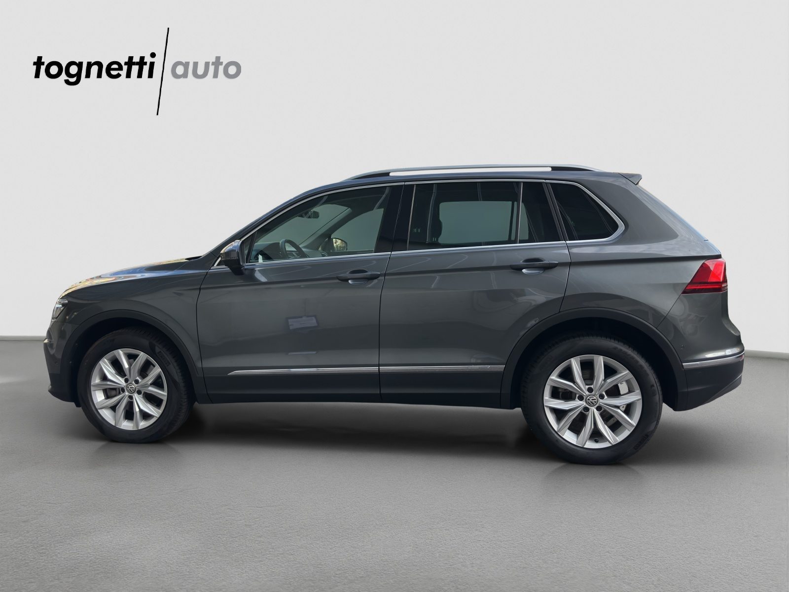 VW Tiguan Highline, Essence, Occasion / Utilisé, Automatique - 3