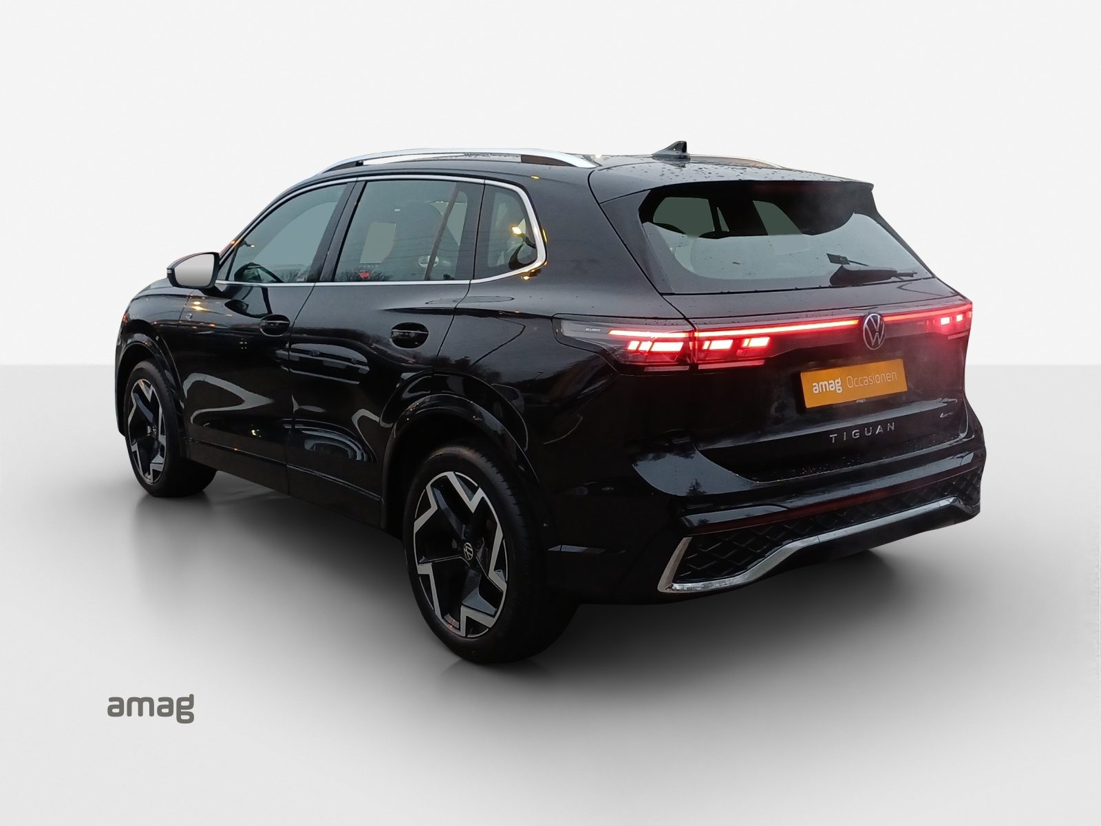 VW Tiguan R-Line, Diesel, Second hand / Used, Automatic - 3