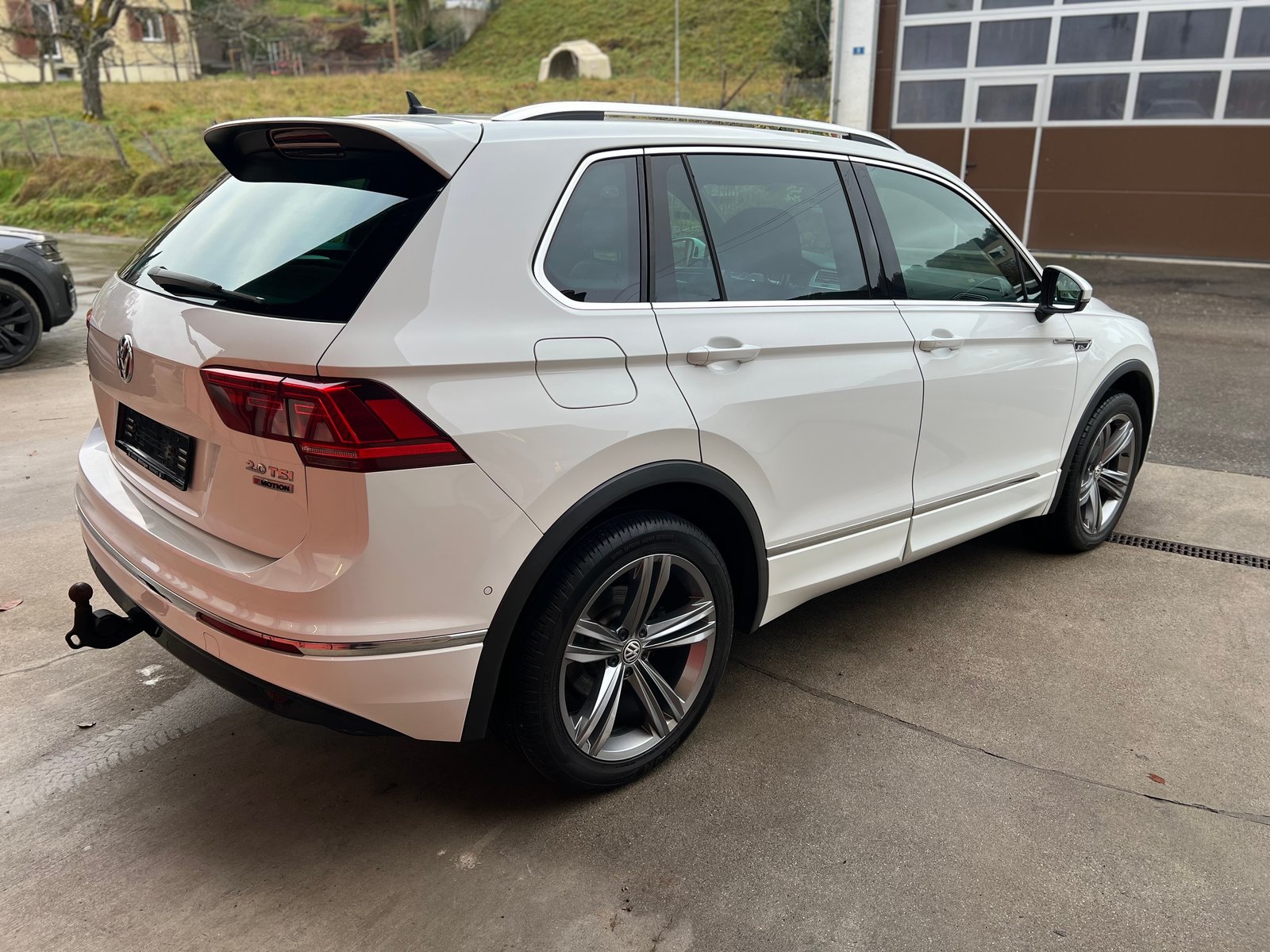 VW Tiguan 2.0TSI R-Line Highline 4Motion DSG, Benzin, Occasion / Gebraucht, Automat - 6