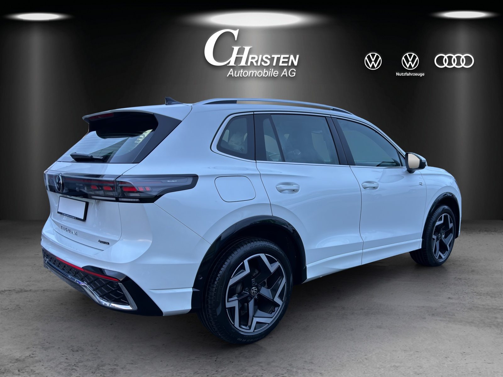 VW Tiguan R-Line, Diesel, Occasion / Gebraucht, Automat - 6